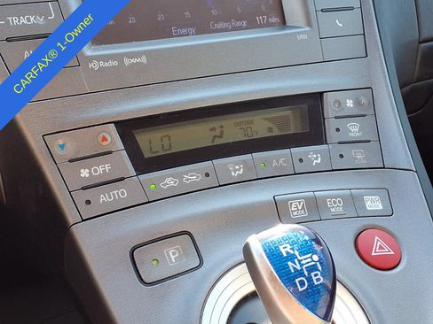 Used 2015 Toyota Prius Three FWD image 24