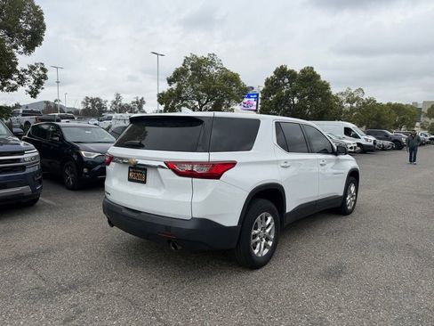 Used 2021 Chevrolet Traverse LS w/ LPO, Floor Liner Package FWD image 3