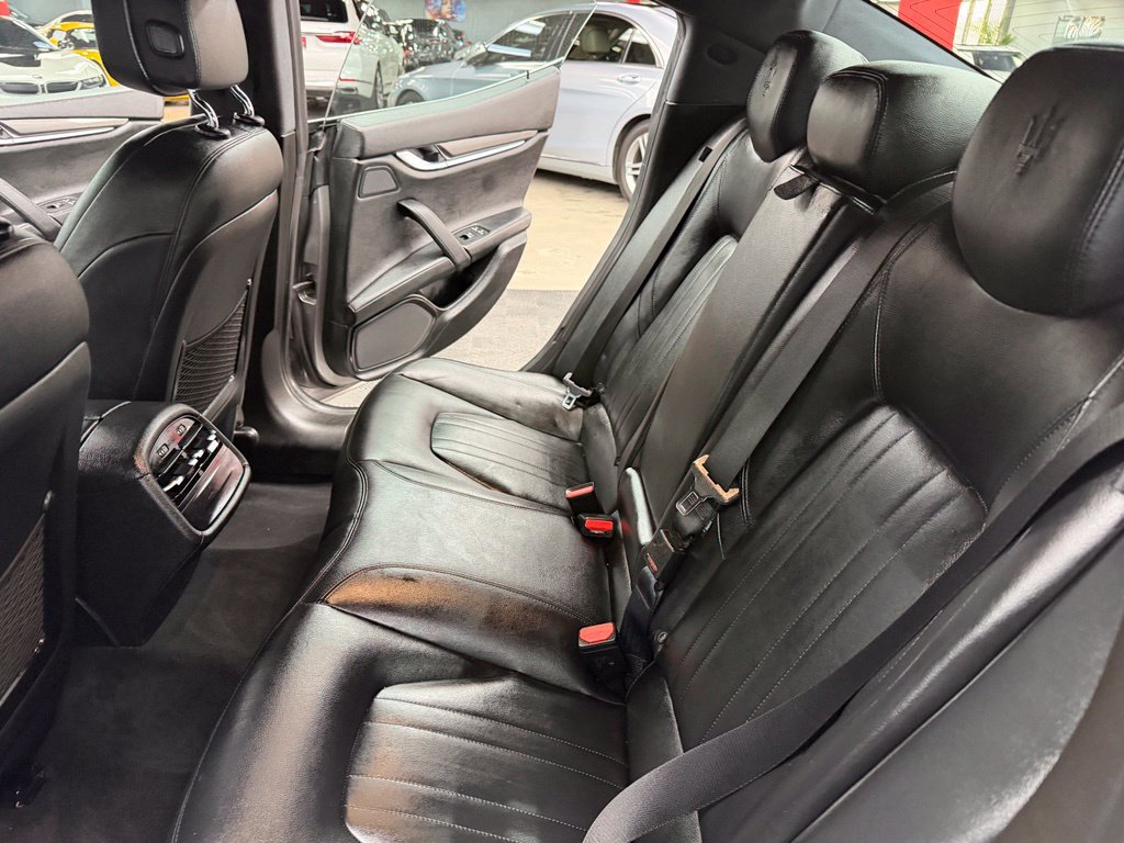 Used 2021 Maserati Ghibli RWD image 38