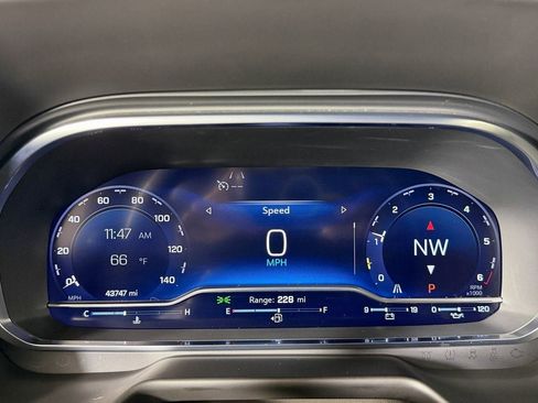 Used 2023 Chevrolet Tahoe LT w/ Luxury Package image 23