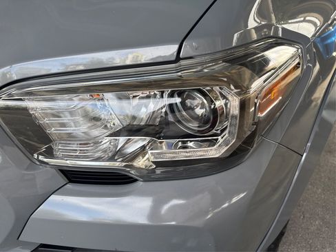 Used 2021 Toyota Tacoma SR5 image 16