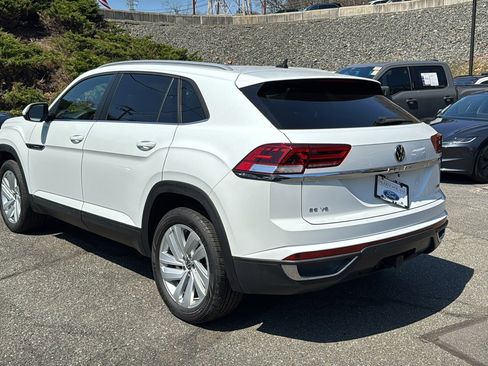 Used 2022 Volkswagen Atlas Cross Sport SE w/ Panoramic Sunroof Package image 12