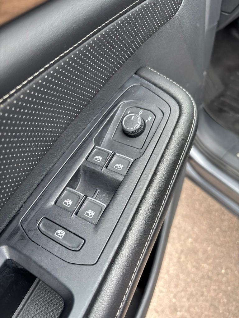 Used 2024 Volkswagen Atlas SE AWD/4WD image 13