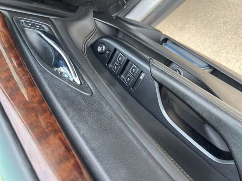 Used 2014 Cadillac SRX Luxury w/ Driver Awareness Package image 11