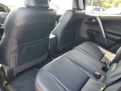 Used 2017 Toyota RAV4 SE FWD image 25