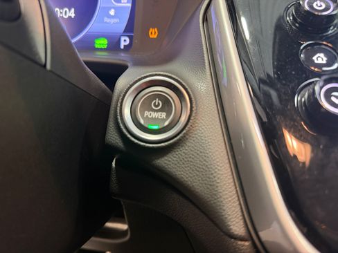 Used 2022 Chevrolet Bolt EUV LT w/ Comfort Package FWD image 30