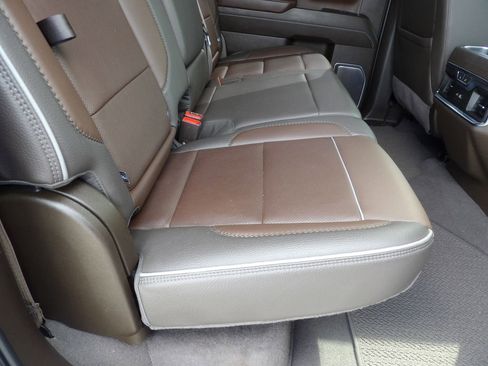 Used 2024 GMC Sierra 3500 Denali w/ Denali Reserve Package image 42