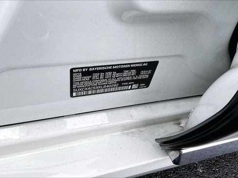 Used 2019 BMW X7 xDrive50i w/ Premium Package image 19