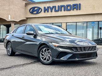 Used 2024 Hyundai Elantra SEL FWD video 1