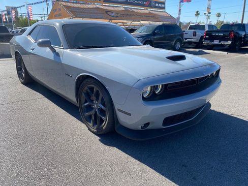 Used 2022 Dodge Challenger R/T w/ Blacktop Package RWD image 4