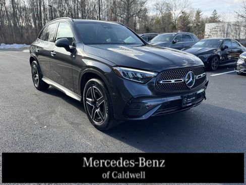 Used 2025 Mercedes-Benz GLC 300 4MATIC image 1