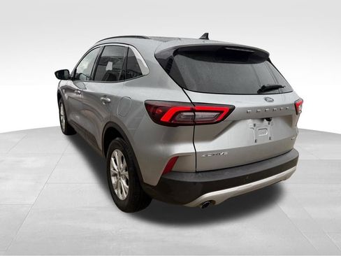 Used 2024 Ford Escape Active w/ Tech Pack #2 AWD/4WD image 9