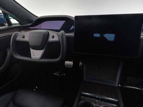 Used 2022 Tesla Model S image 22