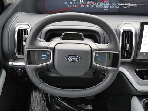 New 2026 Ford Expedition Platinum w/ Platinum Ultimate Package image 11