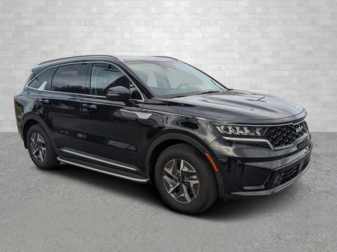 Used 2023 Kia Sorento EX image 2