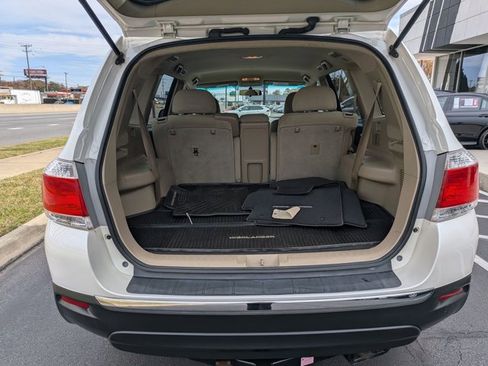 Used 2012 Toyota Highlander FWD image 7