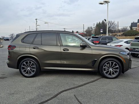 Certified 2024 BMW X5 xDrive40i w/ M Sport Package image 7