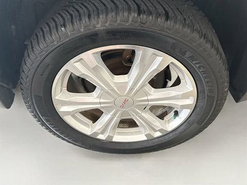 Used 2017 GMC Terrain SLE w/ Driver Alert Package I AWD/4WD image 29
