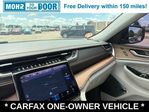Used 2021 Jeep Grand Cherokee L Summit w/ Luxury Tech Group V AWD/4WD image 31