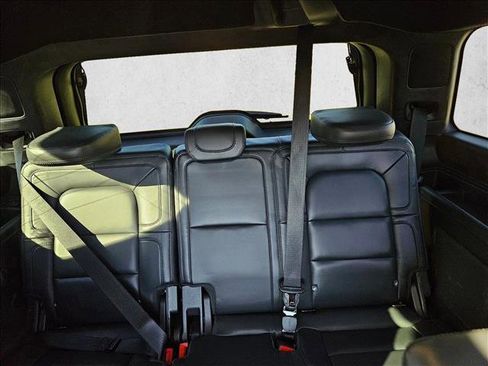 Used 2022 Lincoln Navigator Reserve image 21