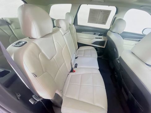 Used 2024 Kia Telluride EX FWD image 30