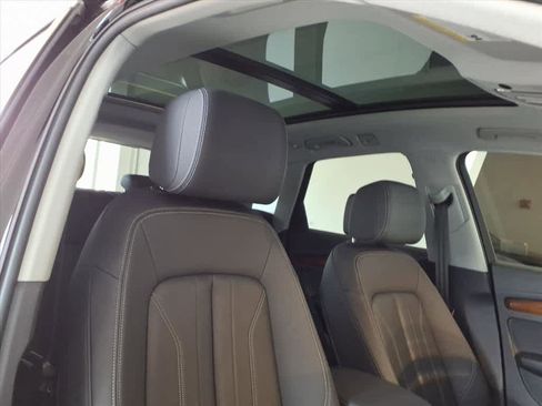 Used 2023 Audi Q5 2.0T Premium w/ Convenience Package image 22