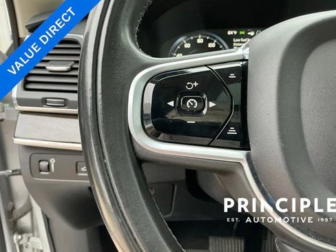 Used 2019 Volvo XC90 T6 Momentum w/ Protection Package Premier AWD/4WD image 17