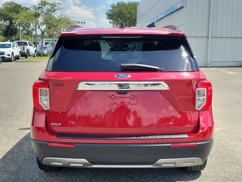 Used 2022 Ford Explorer XLT w/ Equipment Group 202A RWD image 9