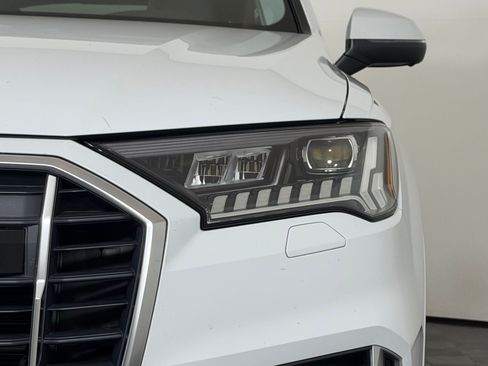 Used 2023 Audi Q7 3.0T Premium Plus w/ Premium Plus Package AWD/4WD image 11