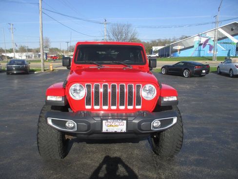 Used 2019 Jeep Wrangler Unlimited Sahara w/ Uconnect 4C Nav & Sound Group AWD/4WD image 7
