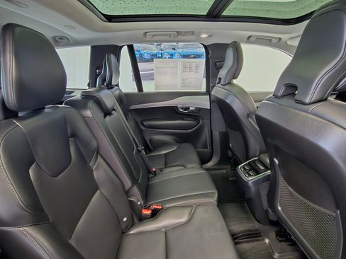 Certified 2023 Volvo XC90 B5 Core w/ Protection Package Premier image 18