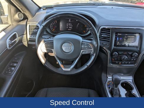 Used 2020 Jeep Grand Cherokee Laredo w/ 18" Wheel & 8.4" Radio Group image 16