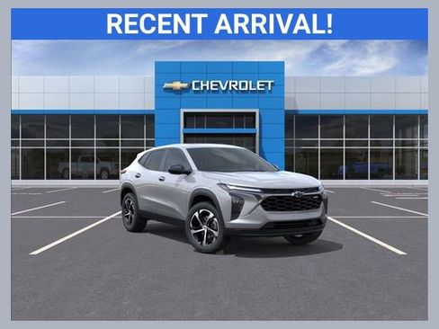 New 2026 Chevrolet Trax RS w/ Sunroof Package image 1