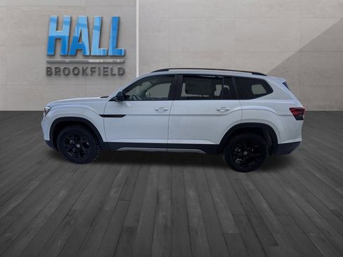 New 2026 Volkswagen Atlas Peak Edition AWD/4WD image 10