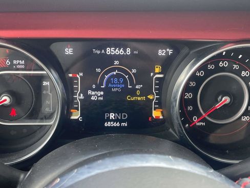 Used 2021 Jeep Wrangler Unlimited Rubicon image 25