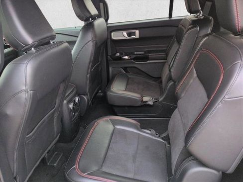 Used 2024 Ford Explorer ST-Line w/ Class IV Trailer Tow Package image 17