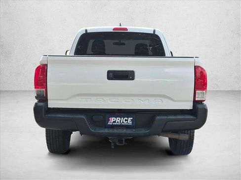 Used 2017 Toyota Tacoma SR RWD image 7