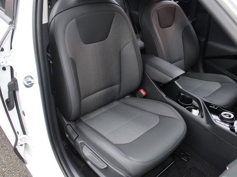 Used 2023 Kia Niro Wind image 25