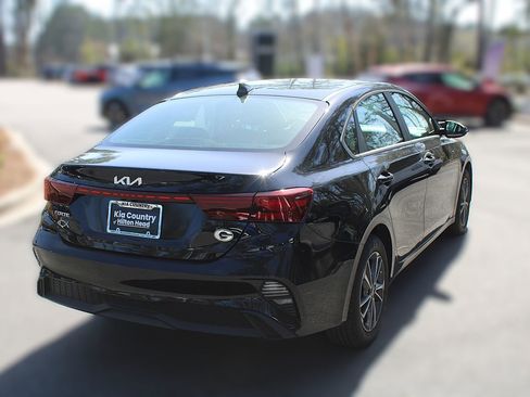Certified 2024 Kia Forte LXS w/ LXS Technology Package image 9