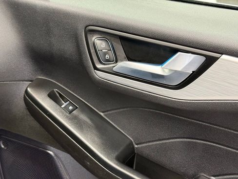 Used 2024 Ford Escape Platinum image 24