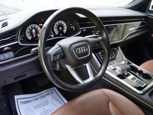 Used 2021 Audi Q8 Premium Plus w/ Premium Plus Package AWD/4WD image 3
