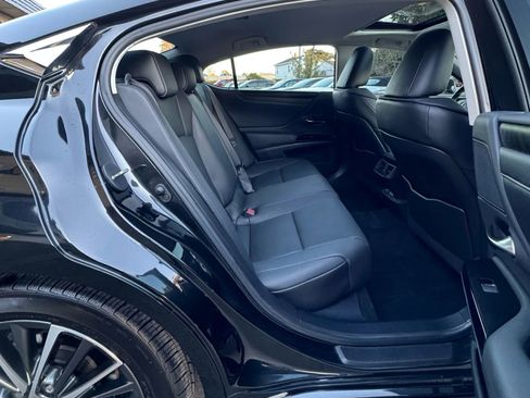 Used 2022 Lexus ES 350 w/ Premium Package image 14