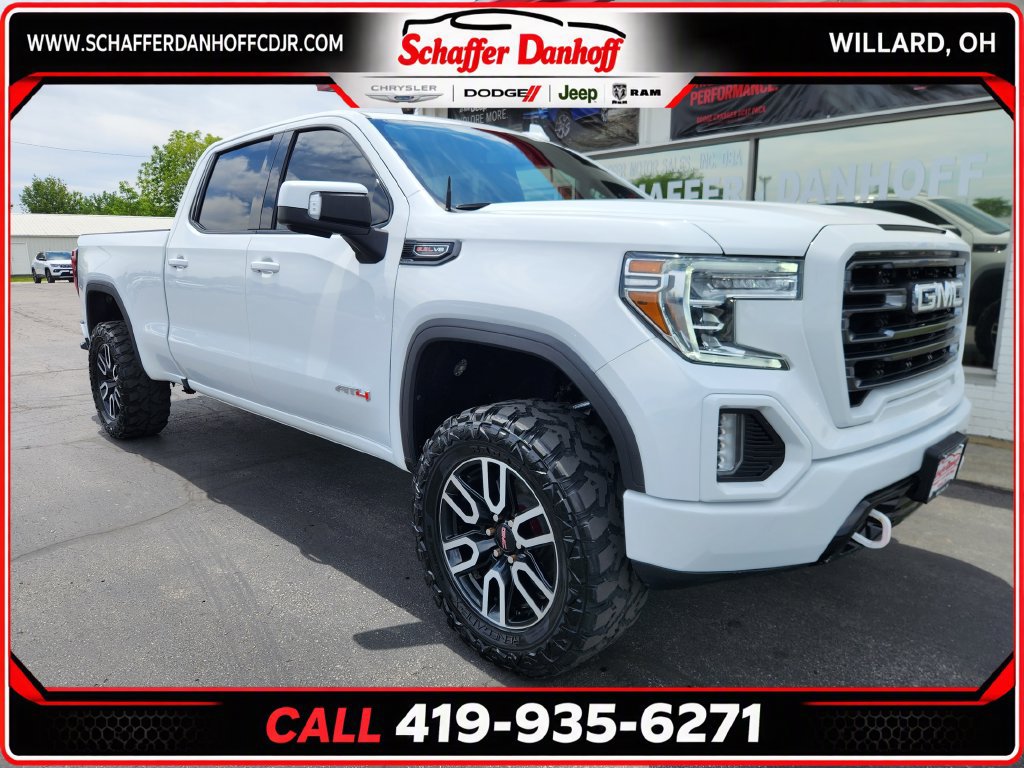 Used 2022 GMC Sierra 1500 AT4 w/ AT4 Preferred Package AWD/4WD image 1