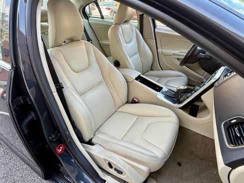 Used 2013 Volvo S60 T5 image 5
