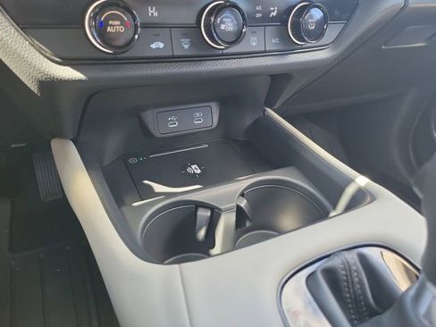 Certified 2026 Honda HR-V LX image 21