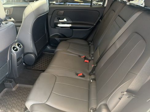 Used 2026 Mercedes-Benz GLB 250 4MATIC image 24