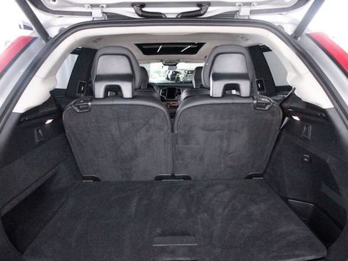 Certified 2025 Volvo XC90 B5 Plus w/ Protection Package Premier AWD/4WD image 42