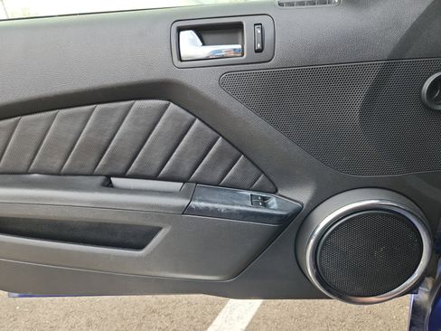 Used 2014 Ford Mustang GT Premium image 13