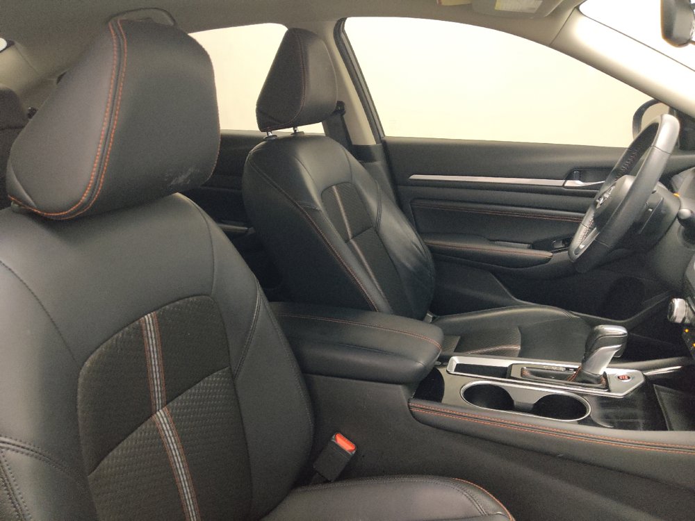 Used 2023 Nissan Altima 2.5 SR FWD image 21