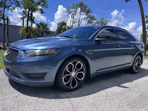 Used 2018 Ford Taurus SHO AWD/4WD image 2